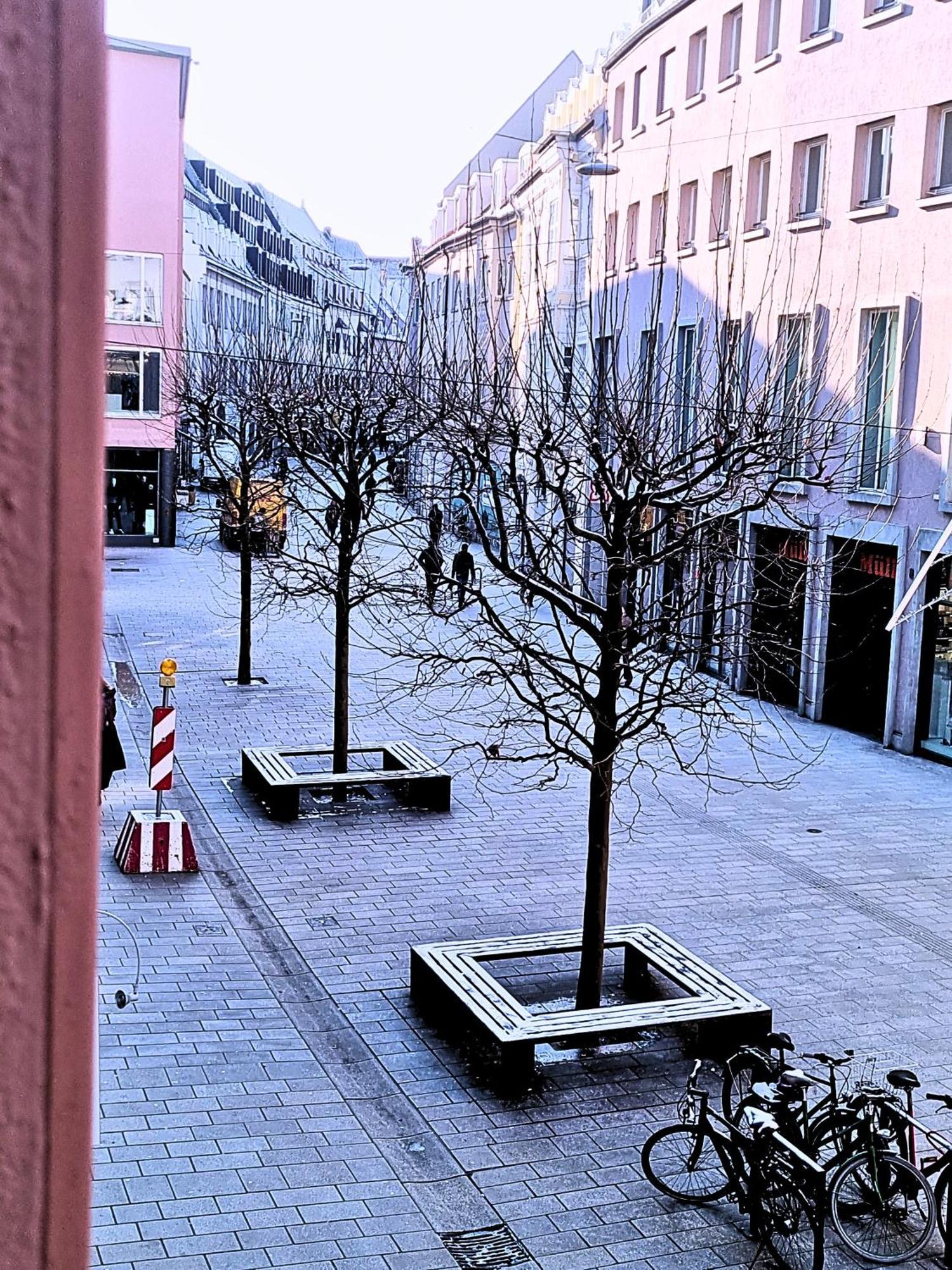 Primero City-Loftdomizil Innenstadt 84Qm Mit Grosser Gemeinschaftsterrasse アウグスブルク エクステリア 写真
